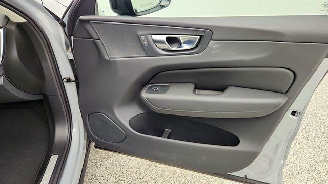 2025 Volvo XC60 Plug-In Hybrid T8 AWD Plus - 23083369 - 24
