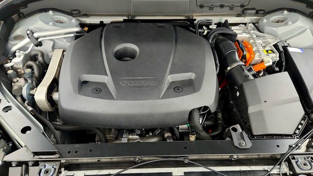 2025 Volvo XC60 Plug-In Hybrid T8 AWD Plus - 23083369 - 25