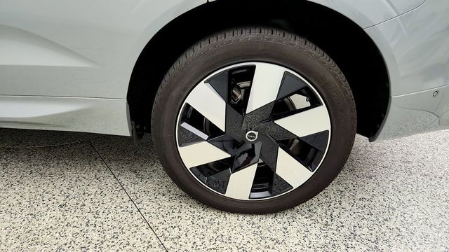 2025 Volvo XC60 Plug-In Hybrid T8 AWD Plus - 23083369 - 8