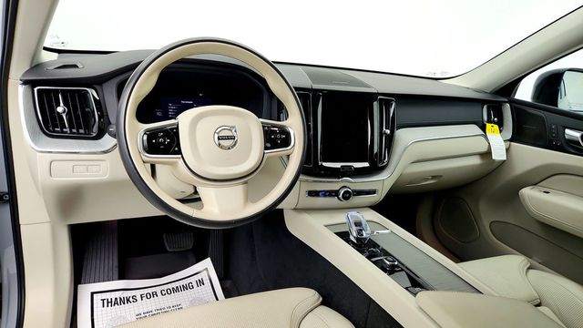 2025 Volvo XC60 Plug-In Hybrid T8 AWD Ultra w/ Climate Pkg & 21'' Black Diamond Cut Wheels - 23089268 - 11