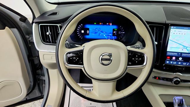 2025 Volvo XC60 Plug-In Hybrid T8 AWD Ultra w/ Climate Pkg & 21'' Black Diamond Cut Wheels - 23089268 - 12
