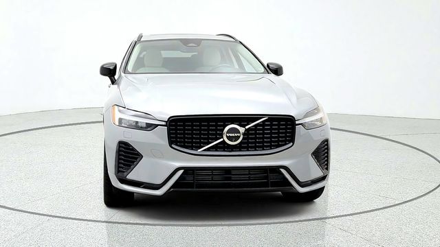 2025 Volvo XC60 Plug-In Hybrid T8 AWD Ultra w/ Climate Pkg & 21'' Black Diamond Cut Wheels - 23089268 - 1