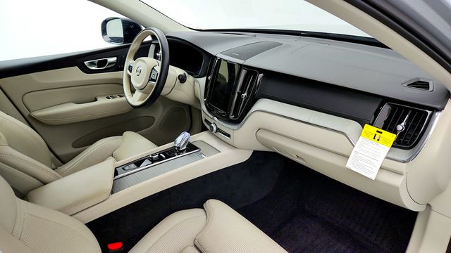 2025 Volvo XC60 Plug-In Hybrid T8 AWD Ultra w/ Climate Pkg & 21'' Black Diamond Cut Wheels - 23089268 - 23