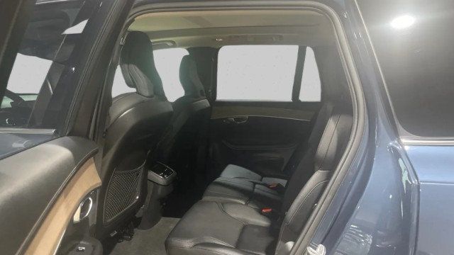 2025 Volvo XC90 2025.5 B5 AWD Plus 7-Seater - 23037356 - 17