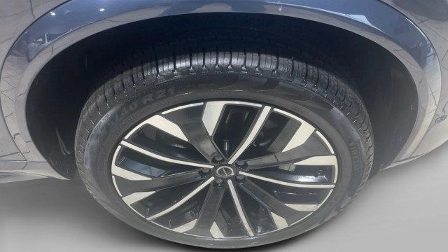 2025 Volvo XC90 2025.5 B5 AWD Plus 7-Seater - 23037356 - 4
