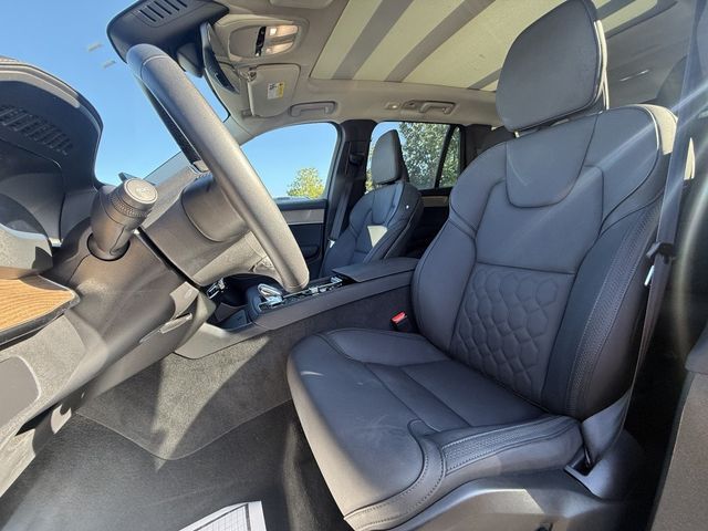 2025 Volvo XC90 2025.5 B6 AWD Plus 6-Seater w/ harman/kardon Audio & 22in Wheels - 23082858 - 10