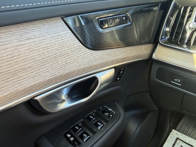 2025 Volvo XC90 2025.5 B6 AWD Plus 6-Seater w/ harman/kardon Audio & 22in Wheels - 23082858 - 8
