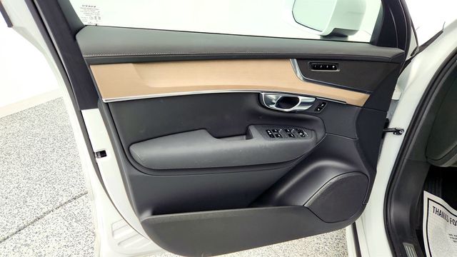2025 Volvo XC90 2025.5 B6 AWD Plus 7-Seater - 22963980 - 10