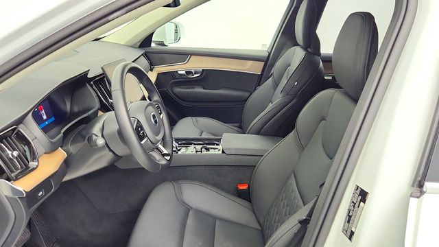 2025 Volvo XC90 2025.5 B6 AWD Plus 7-Seater - 22963980 - 20