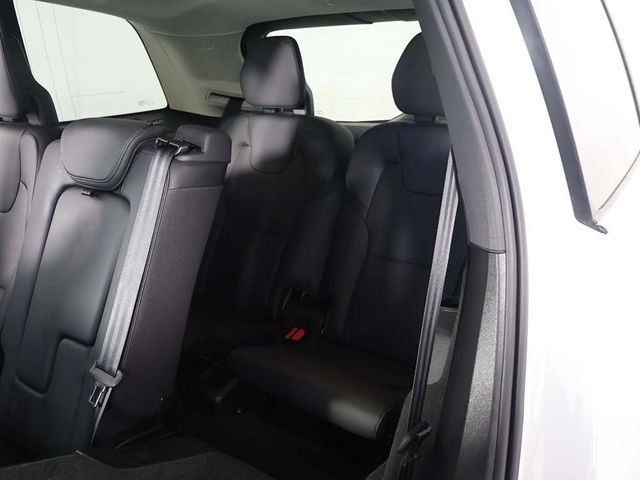 2025 Volvo XC90 B5 AWD Plus 7-Seater - 23074512 - 38