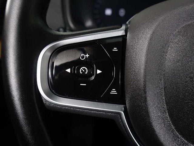 2025 Volvo XC90 B5 AWD Plus 7-Seater - 23074512 - 45