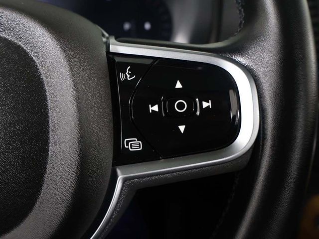 2025 Volvo XC90 B5 AWD Plus 7-Seater - 23074512 - 46