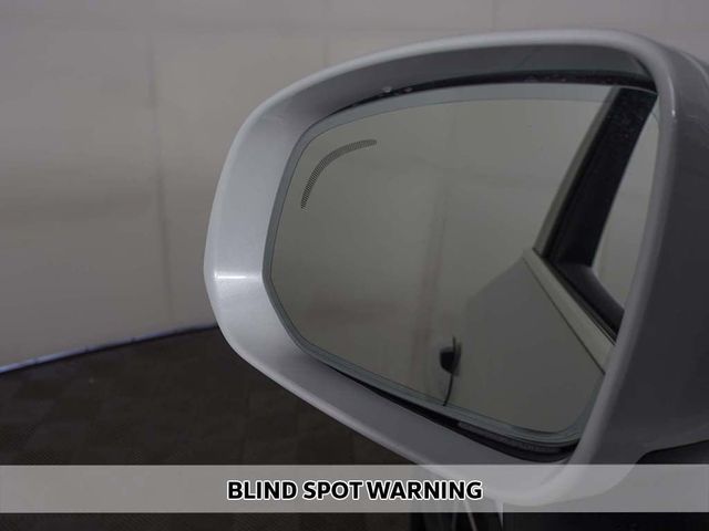 2025 Volvo XC90 B5 AWD Plus 7-Seater - 23074512 - 6