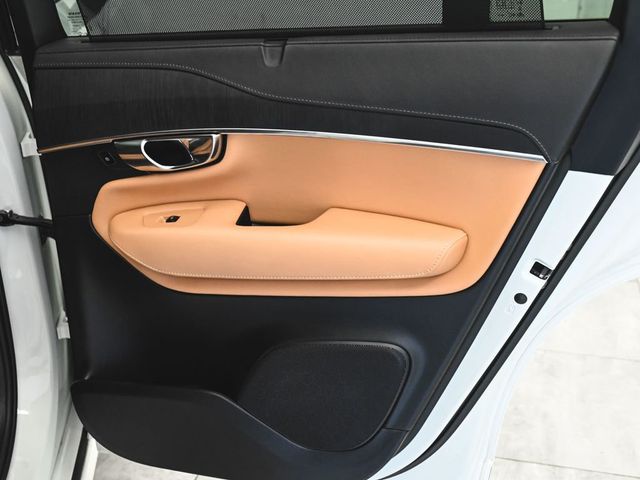 2025 Volvo XC90 B5 Ultra - 23055735 - 15