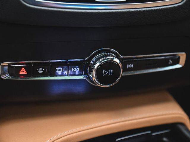 2025 Volvo XC90 B5 Ultra - 23055735 - 25