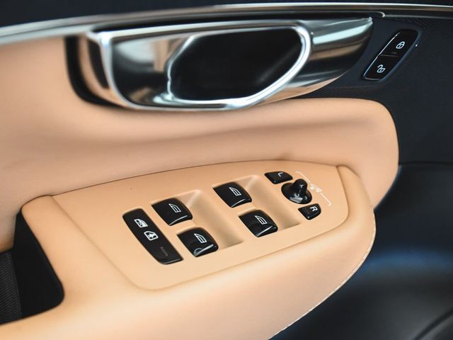 2025 Volvo XC90 B5 Ultra - 23055735 - 8