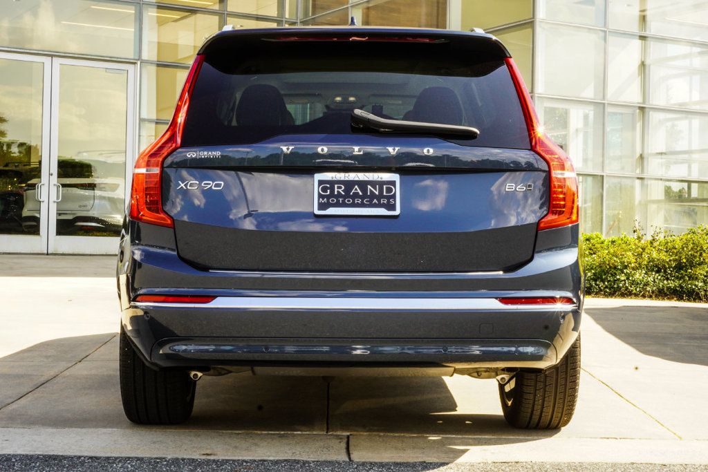 Volvo XC90 photo 12