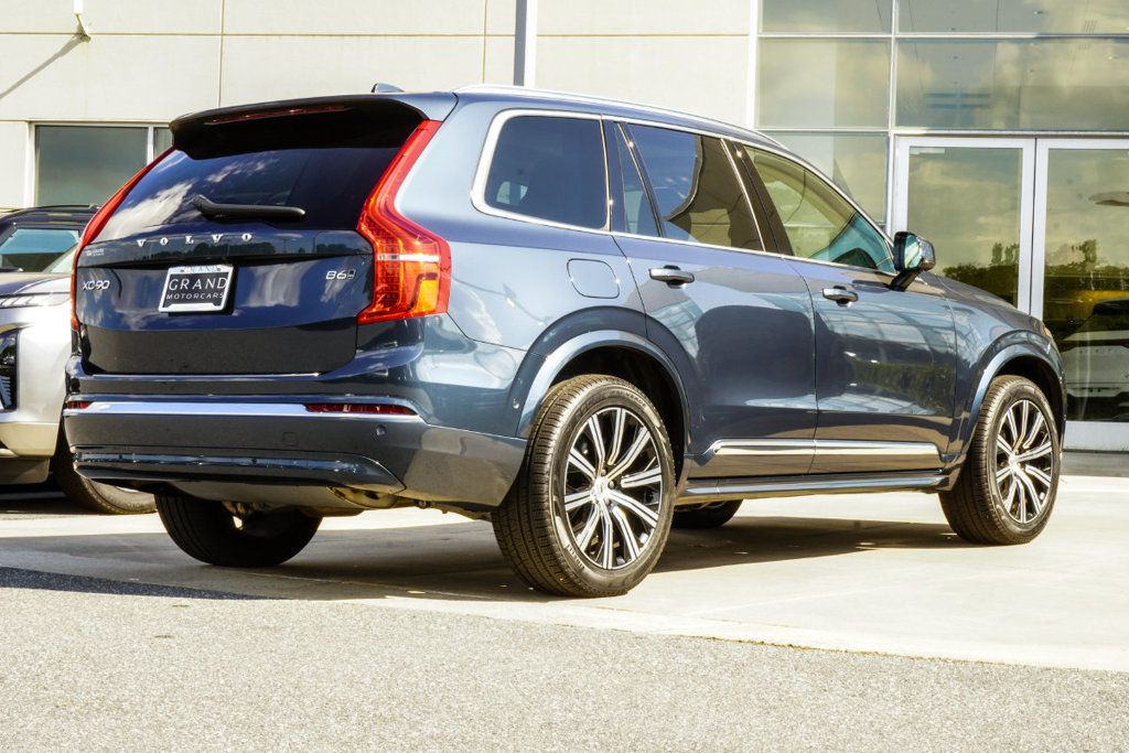 Volvo XC90 photo 13