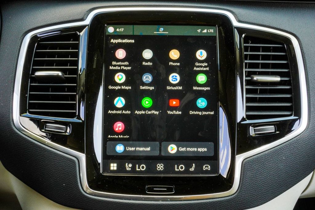 Volvo XC90 photo 26