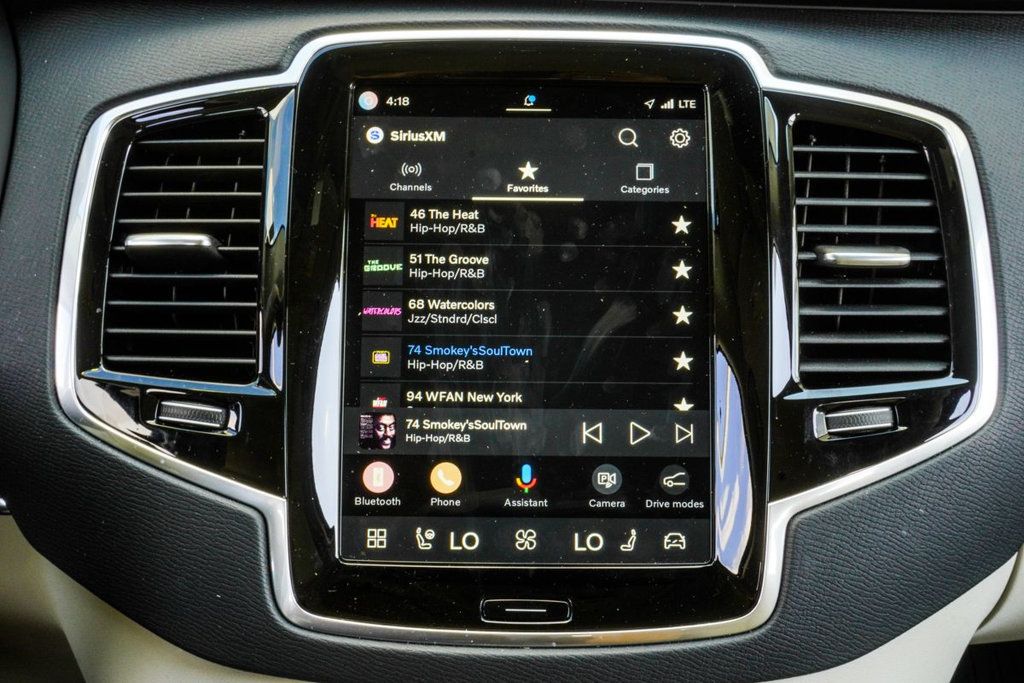 Volvo XC90 photo 27
