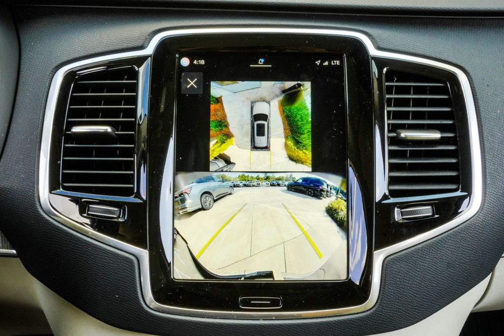 Volvo XC90 photo 28