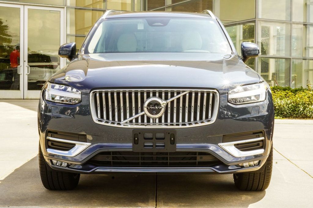 Volvo XC90 photo 8
