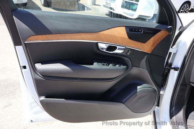 2025 Volvo XC90 B6 AWD Plus 7-Seater - 23058114 - 11