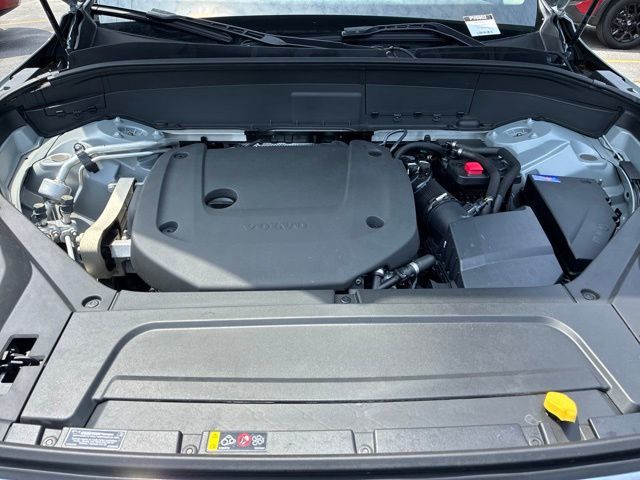 2025 Volvo XC90 B6 AWD Plus 7-Seater - 23034002 - 18