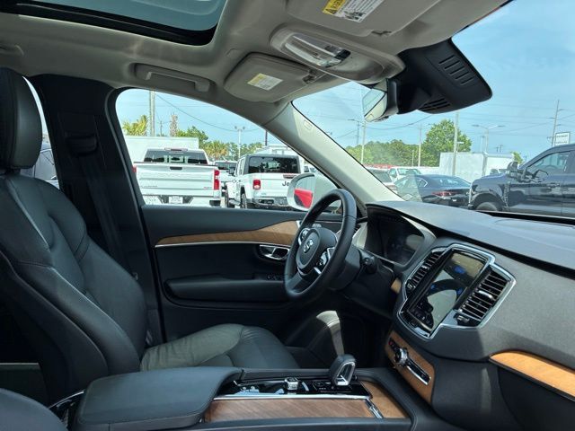 2025 Volvo XC90 B6 AWD Plus 7-Seater - 23034002 - 22