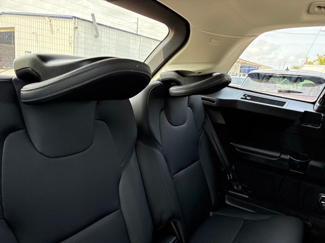 2025 Volvo XC90 B6 AWD Plus 7-Seater - 23034002 - 24