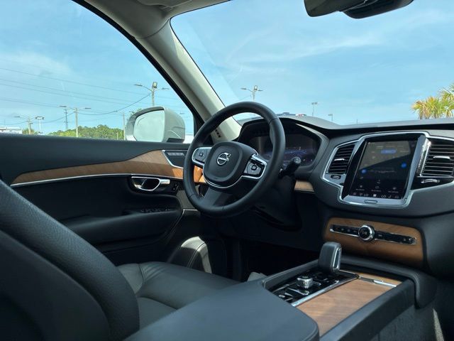 2025 Volvo XC90 B6 AWD Plus 7-Seater - 23034002 - 25