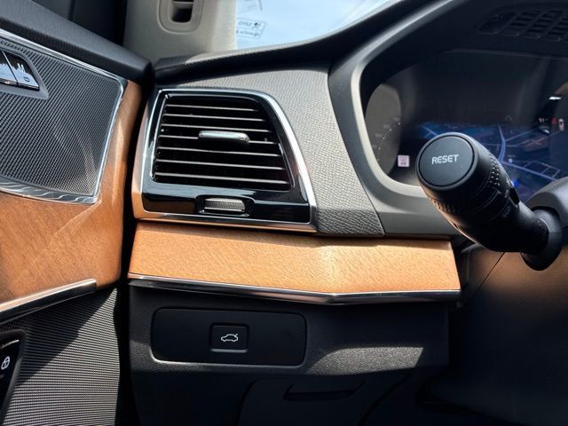 2025 Volvo XC90 B6 AWD Plus 7-Seater - 23034002 - 26