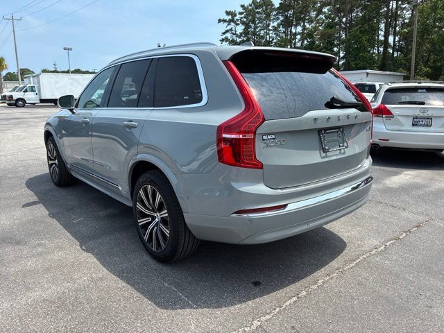 2025 Volvo XC90 B6 AWD Plus 7-Seater - 23034002 - 4