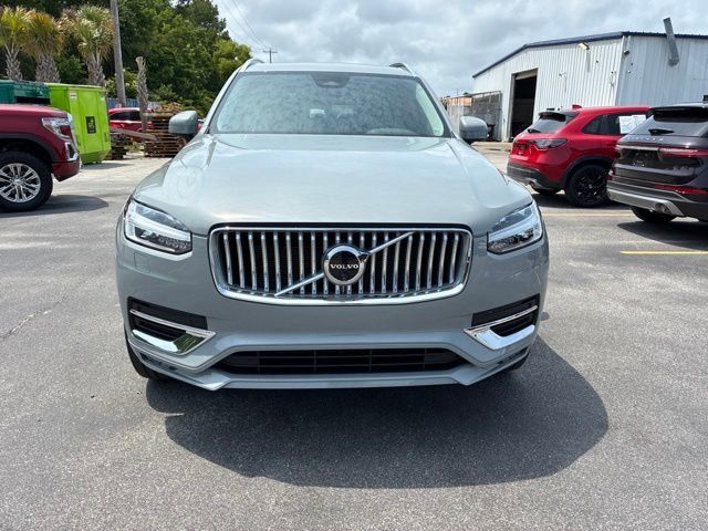 2025 Volvo XC90 B6 AWD Plus 7-Seater - 23034002 - 7