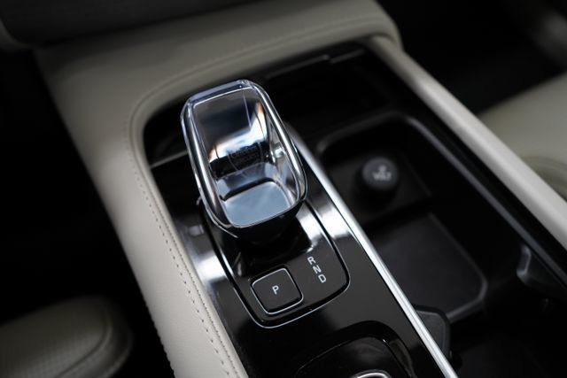 2025 Volvo XC90 B6 Ultra - 23076272 - 31