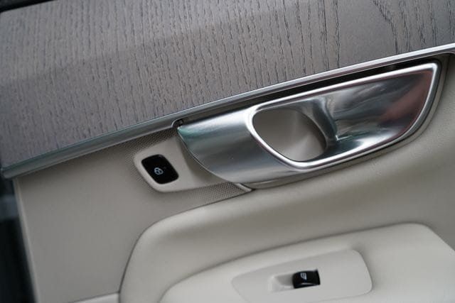 2025 Volvo XC90 B6 Ultra - 23076272 - 55