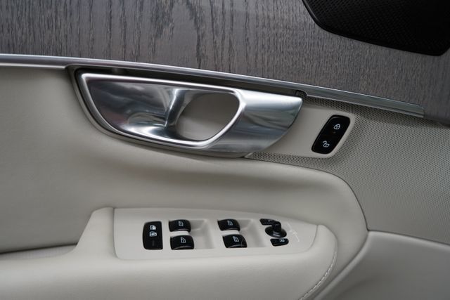 2025 Volvo XC90 B6 Ultra 7-Seater - 23076272 - 10