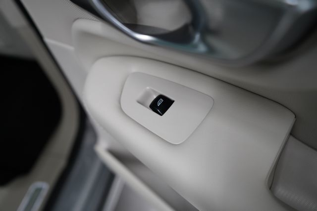 2025 Volvo XC90 B6 Ultra 7-Seater - 23076272 - 56