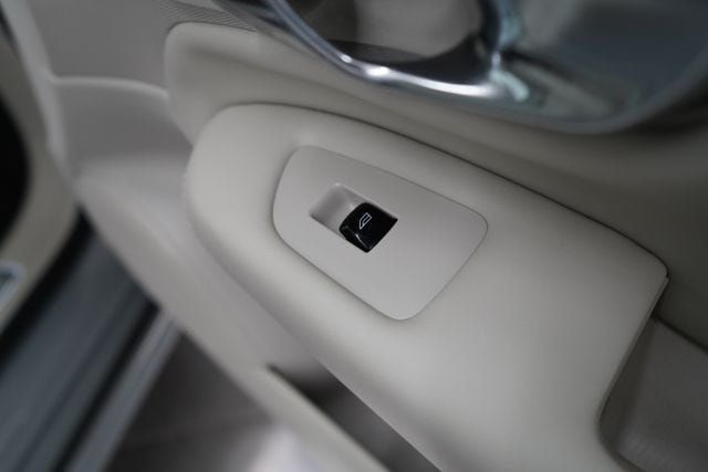 2025 Volvo XC90 B6 Ultra 7-Seater - 23076272 - 64