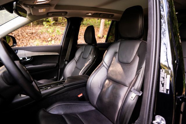 2025 Volvo XC90 MSRP$73985/B6-Ultra/2ndRowCaptainsLoungePkg/HeadsUpDisplay - 23070839 - 37