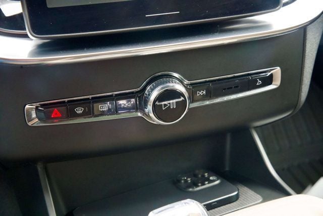 2025 Volvo XC90 Plug-In Hybrid MSRP$78765/T8-AWD-Plus-7-Seater/HarmanKardonPremiumAudio - 23024254 - 28