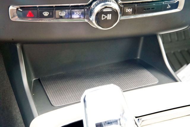 2025 Volvo XC90 Plug-In Hybrid MSRP$78765/T8-AWD-Plus-7-Seater/HarmanKardonPremiumAudio - 23024254 - 29