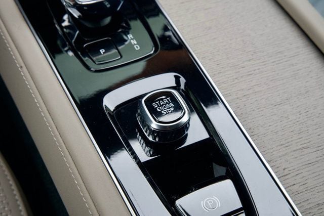 2025 Volvo XC90 Plug-In Hybrid MSRP$78765/T8-AWD-Plus-7-Seater/HarmanKardonPremiumAudio - 23024254 - 31