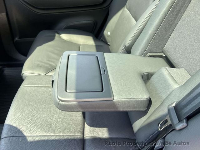2025 Volvo XC90 Plug-In Hybrid T8 AWD Plus 7-Seater - 23015629 - 9