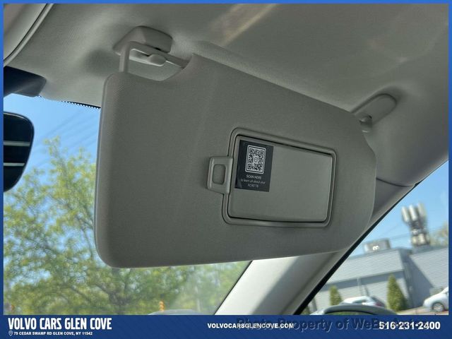2025 Volvo XC90 Plus - Photo 34