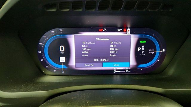 2025 Volvo XC90 Plug-In Hybrid T8 AWD Plus 7-Seater - 23040026 - 13
