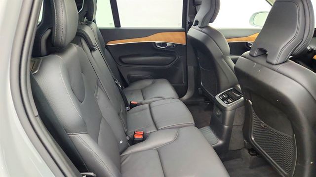 2025 Volvo XC90 Plug-In Hybrid T8 AWD Plus 7-Seater - 23040026 - 20