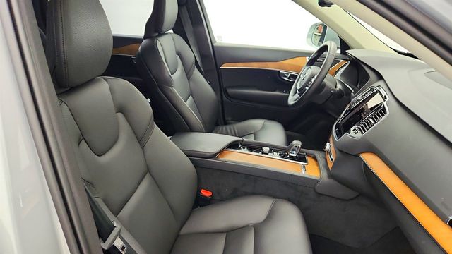 2025 Volvo XC90 Plug-In Hybrid T8 AWD Plus 7-Seater - 23040026 - 21