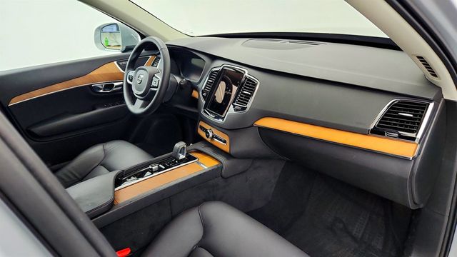 2025 Volvo XC90 Plug-In Hybrid T8 AWD Plus 7-Seater - 23040026 - 22