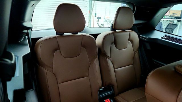 2025 Volvo XC90 Plug-In Hybrid T8 AWD Plus 7-Seater w/ 21'' Wheels & harman/kardon Audio - 23085058 - 21